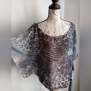 3 For $25💛Chic Animal Print Women's Top